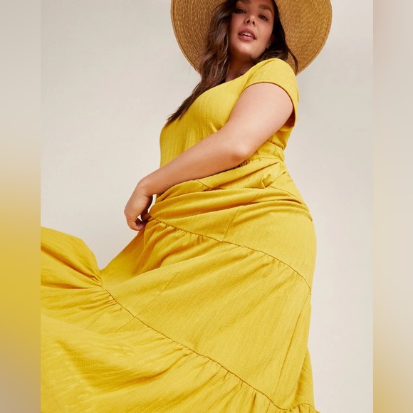 Chelsea & Theodore Mustard Yellow Tiered Maxi Dress size Large - Picture 4 of 8